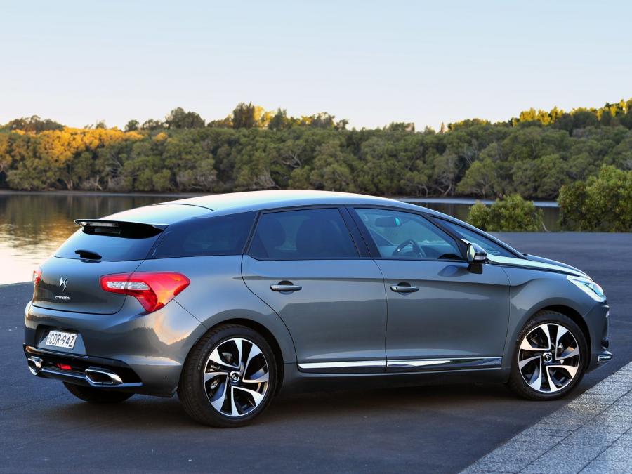 Citroen DS5 2012 года  (AU) (фото 6 из 12)